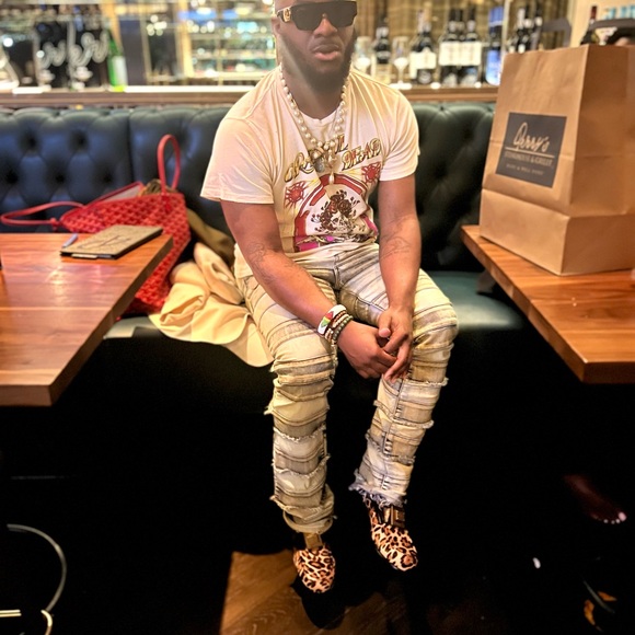 Meet your Posher, Arthur - Picture 6 of 12